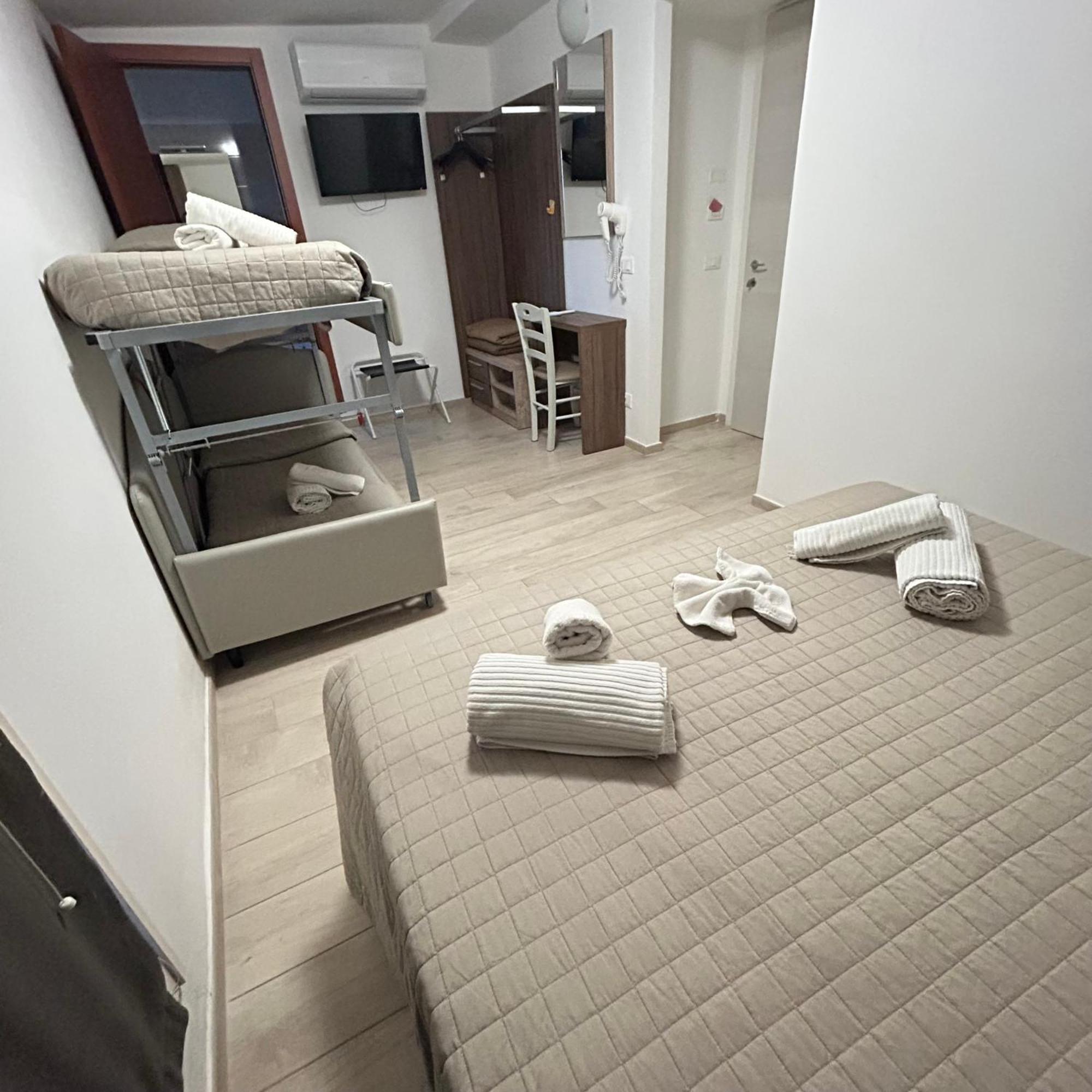 Hotel Bed And Book Rimini Dış mekan fotoğraf